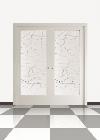 Porta Tamburata mod. Giulia (due ante a vetro), disponibile in varie essenze: Tanganika / Rovere / Castagno / Frassino e altri legni su richiesta. Vetri disponibili in vari disegni.