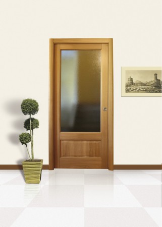 Porta Massello Moderno mod. Martina (a vetro), disponibile in varie essenze: Pioppo / Toulipier / Rovere / Castagno / Frassino e altri legni su richiesta. Vetri disponibili in vari disegni.